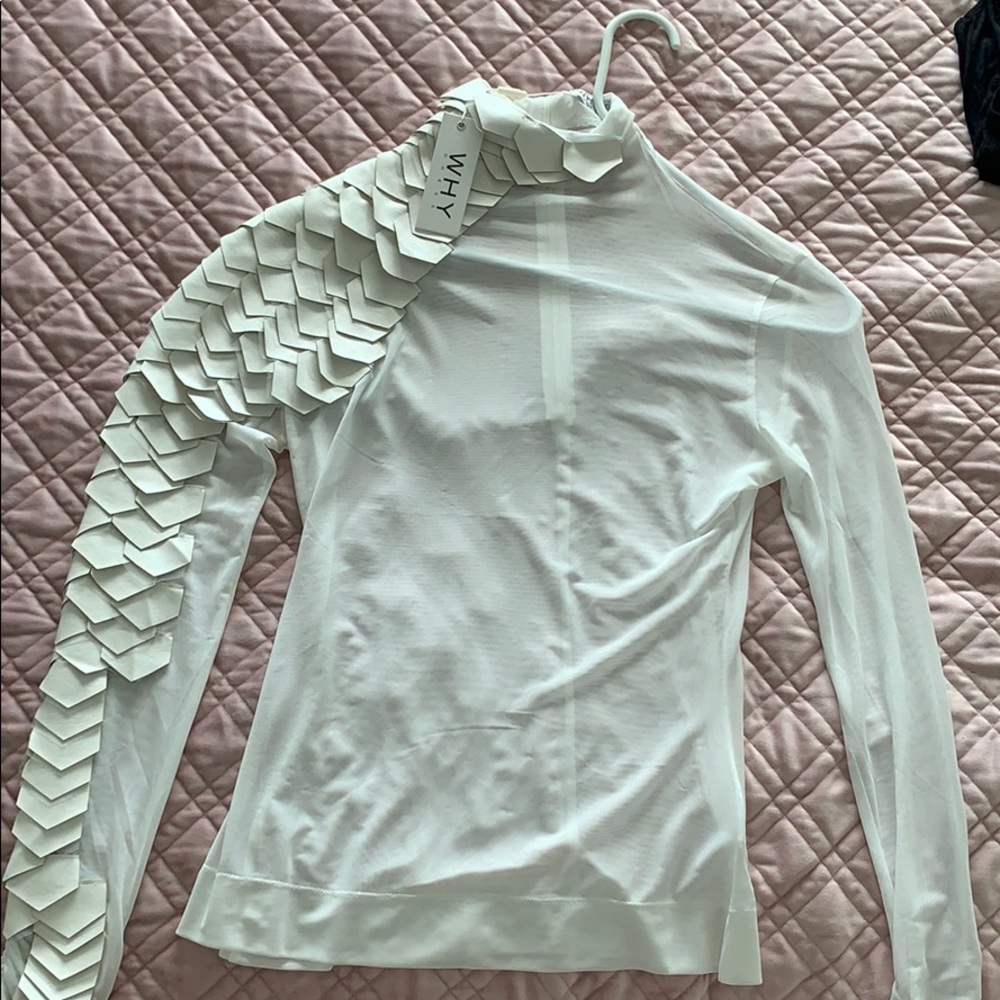 White mesh top with PU leather scales- super sexy - Picture 5 of 9